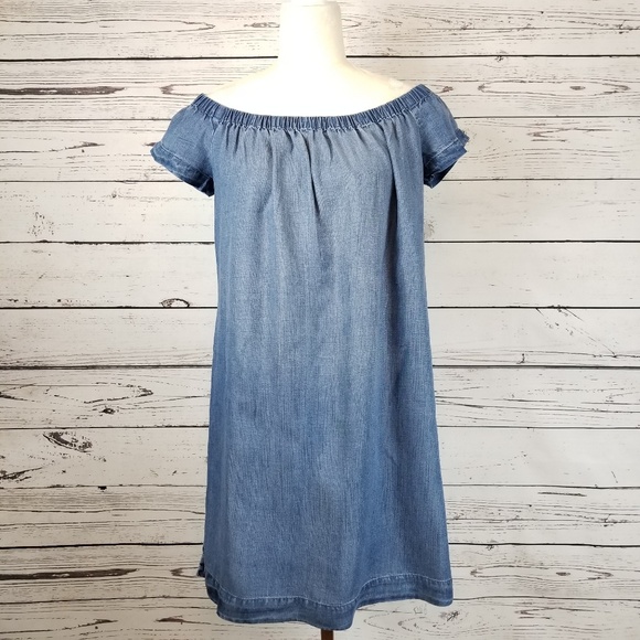 Cloth & Stone chambray off the shoulder dress - Picture 2 of 8